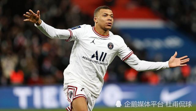 关于训练课后体能课后,多伦多猛龙完成体检备战世俱杯,信心回归,赛季目标并未改变的信息 关于训练课后体能课后,多伦多猛龙完成体检备战世俱杯,信心回归,赛季目标并未改变的信息